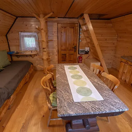 Chalet Creekside