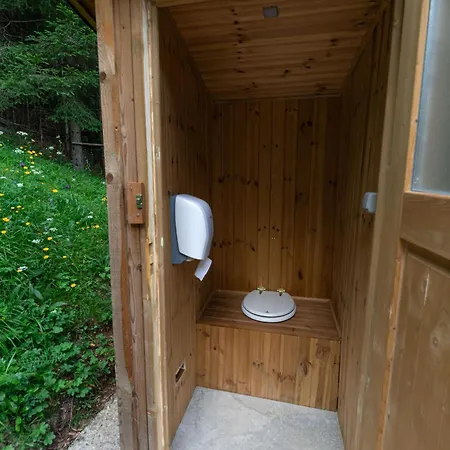 Creekside Chalet *