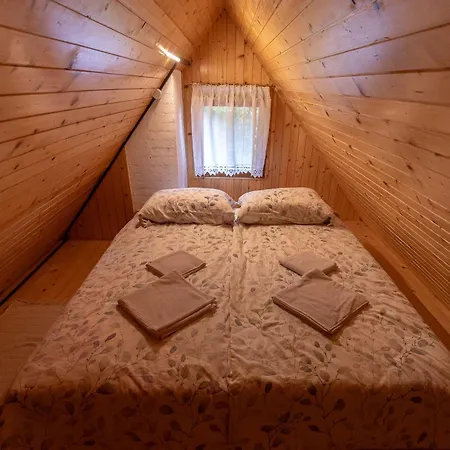 Chalet Creekside Zirovnica