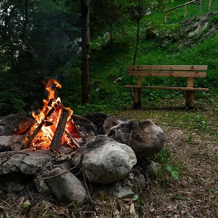 Chalet Creekside *